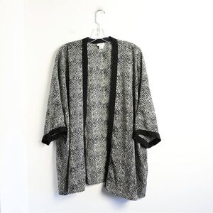 Jaclyn Smith kimono cardigan 2X plus size NWOT abstract snakeskin print black